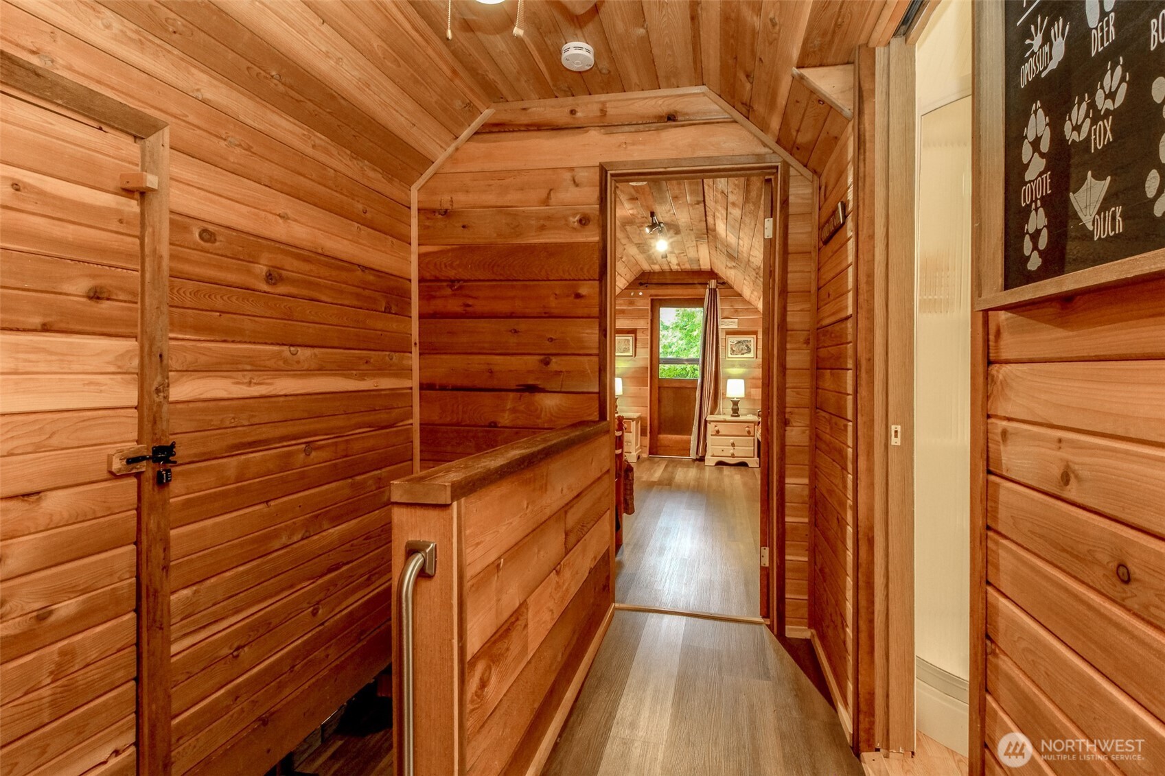 101 Mountain View Dr , Ashford, WA 98304