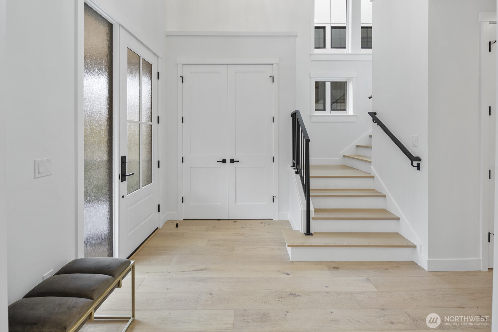 208 35th Avenue E, Seattle, WA 98112