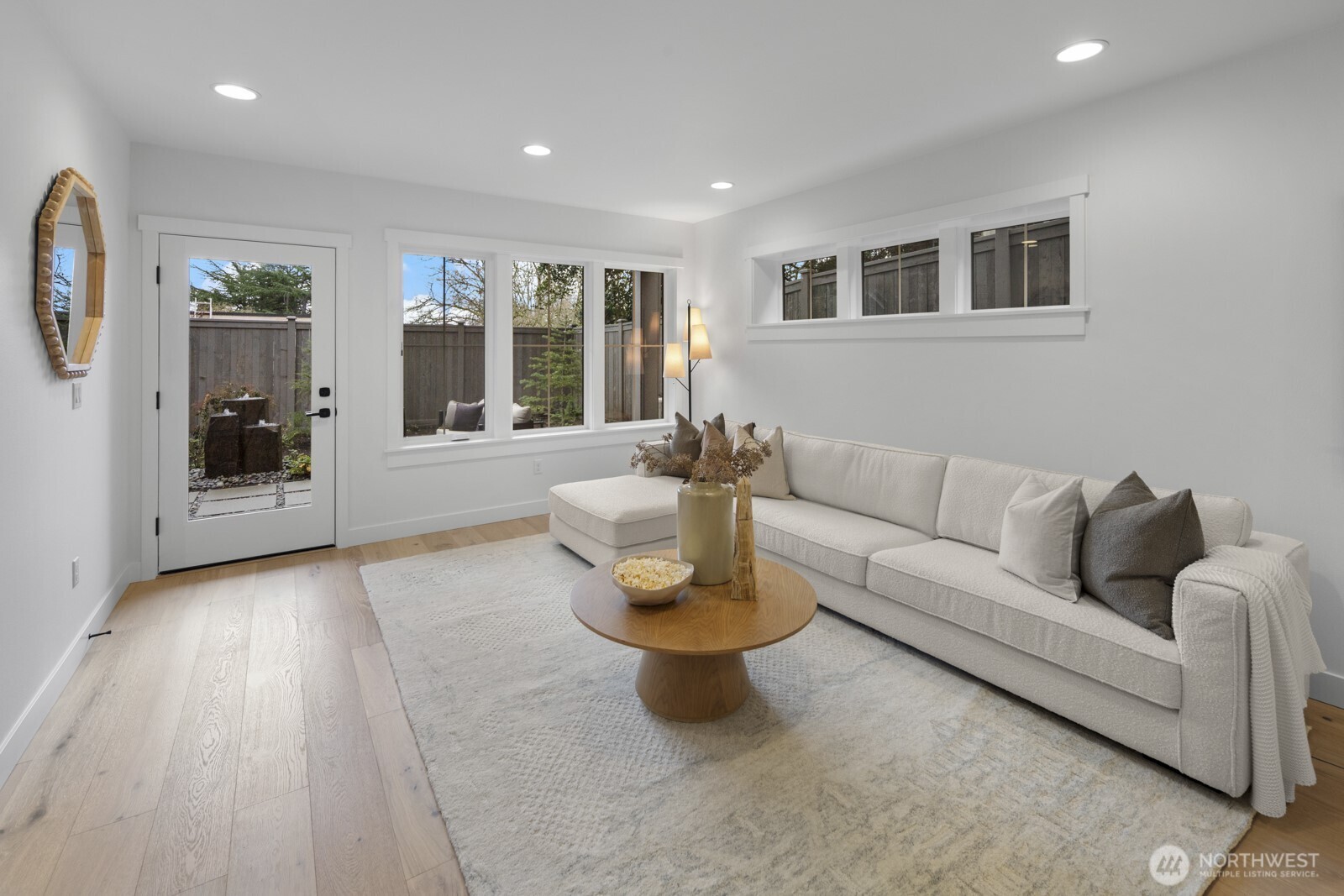 208 35th Avenue E, Seattle, WA 98112