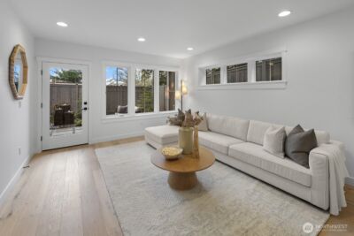 208 35th Avenue E, Seattle, WA 98112 - Photo 28