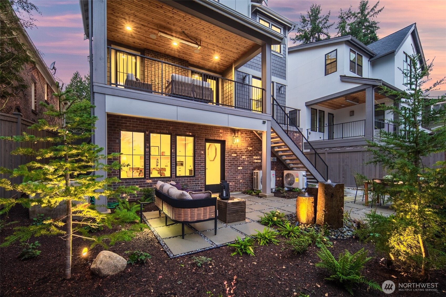 208 35th Avenue E, Seattle, WA 98112