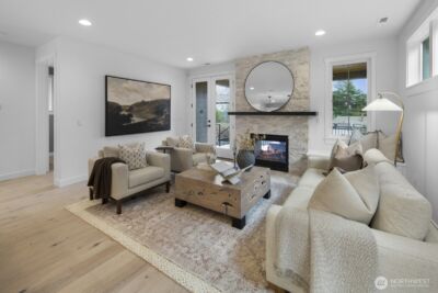 208 35th Avenue E, Seattle, WA 98112 - Photo 8