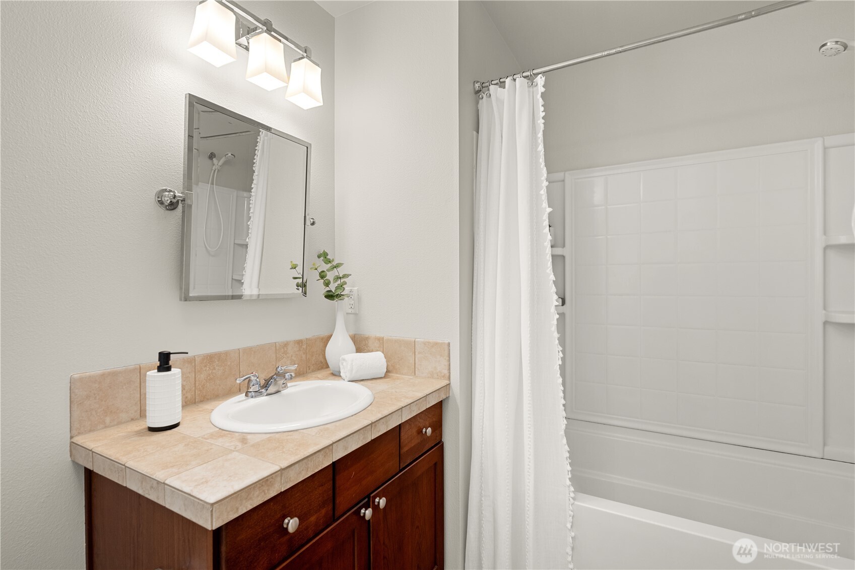 12313 NE 203rd Street #91, Bothell, WA 98011-7659