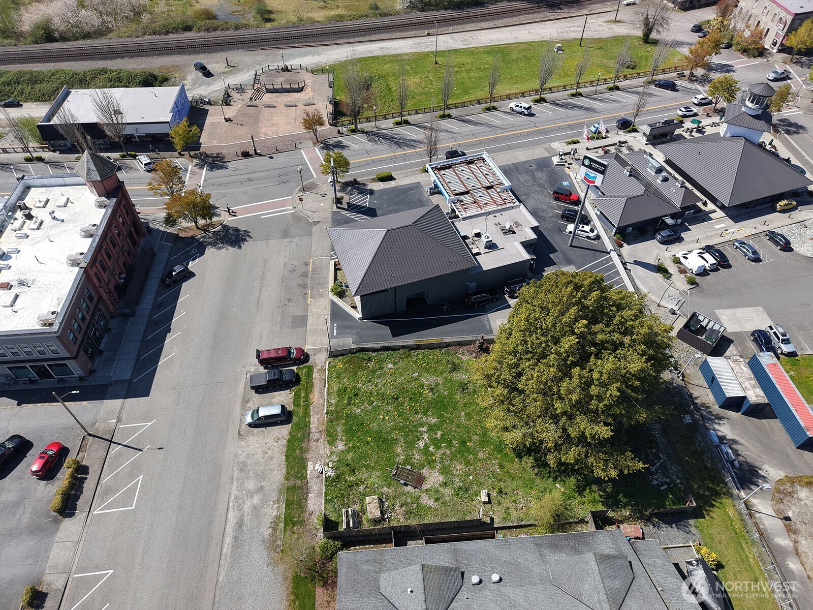 240 G street , Blaine, WA 98230