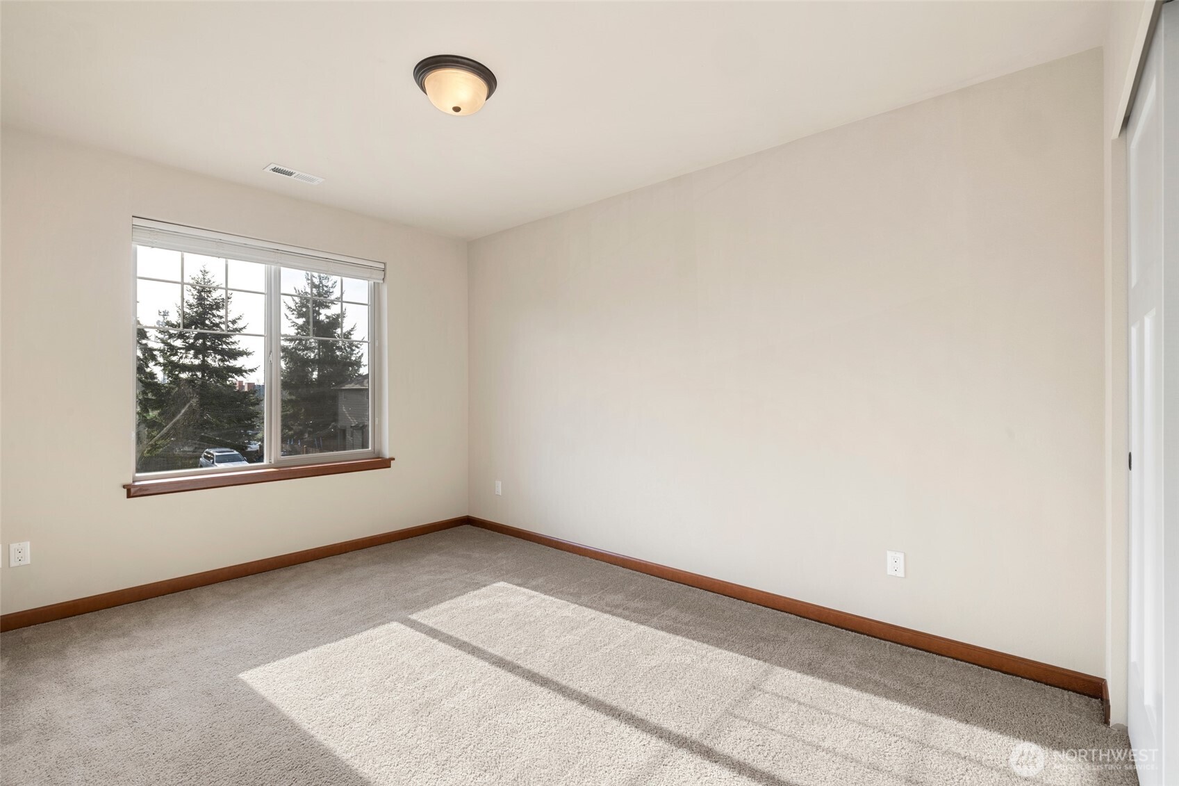 4617 167th Street SW, Lynnwood, WA 98037