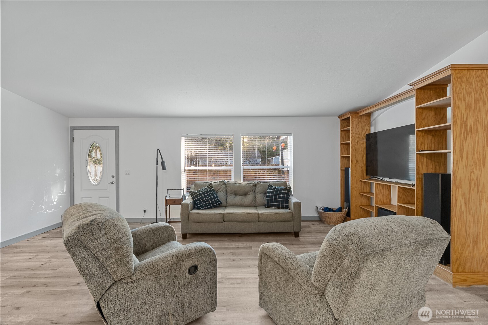 48 Robin Lane , Pacific Beach, WA 98571