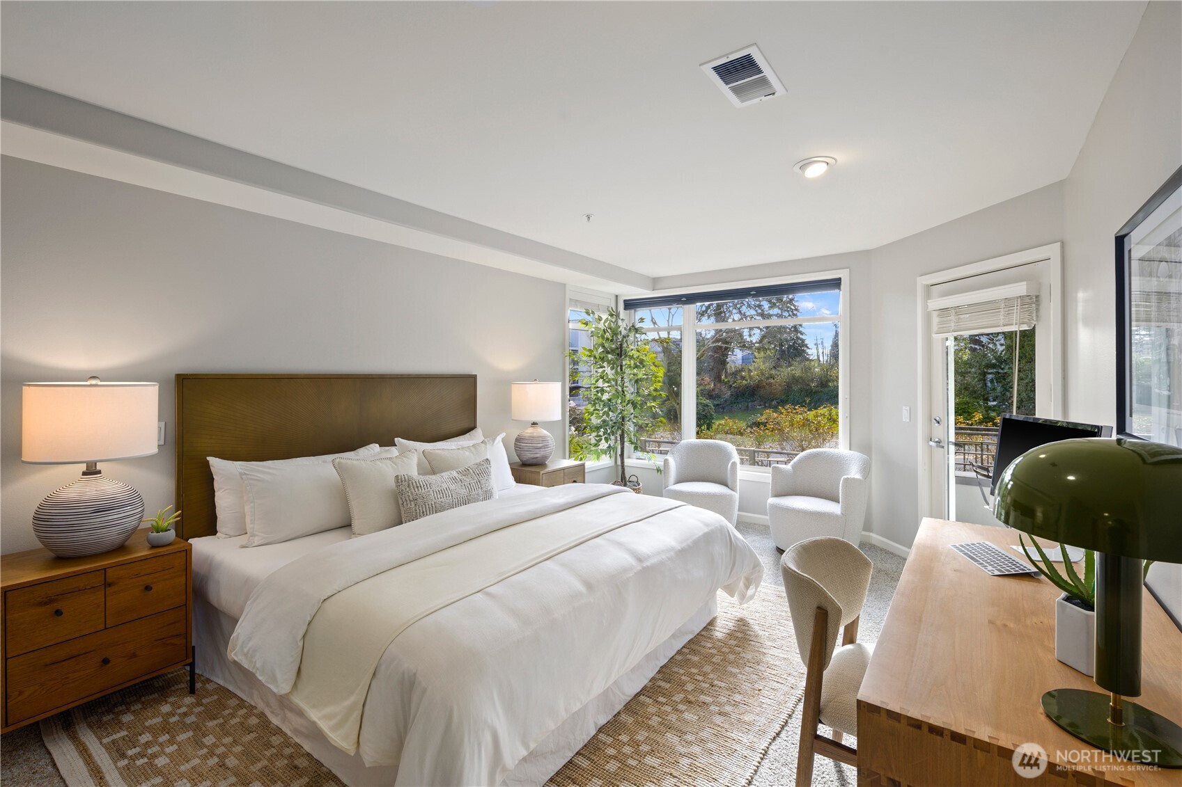 225 4th Avenue #A304, Kirkland, WA 98033