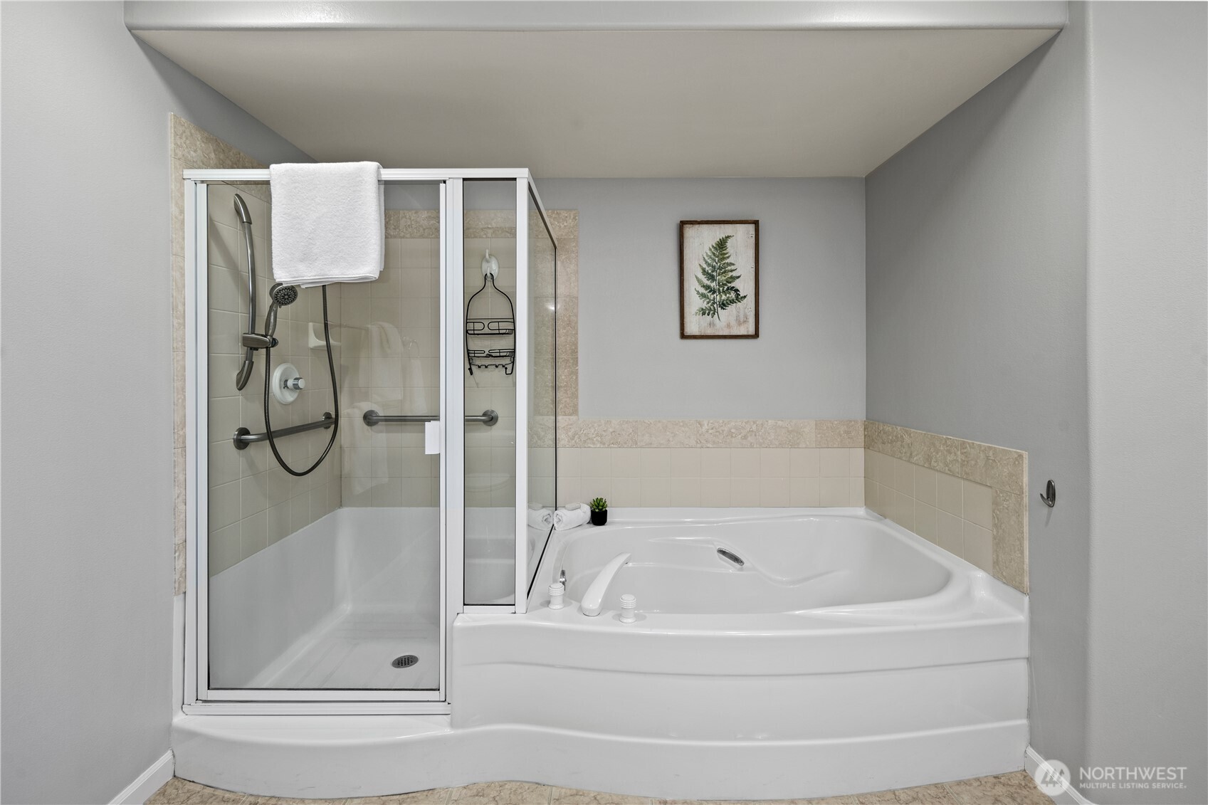 225 4th Avenue #A304, Kirkland, WA 98033