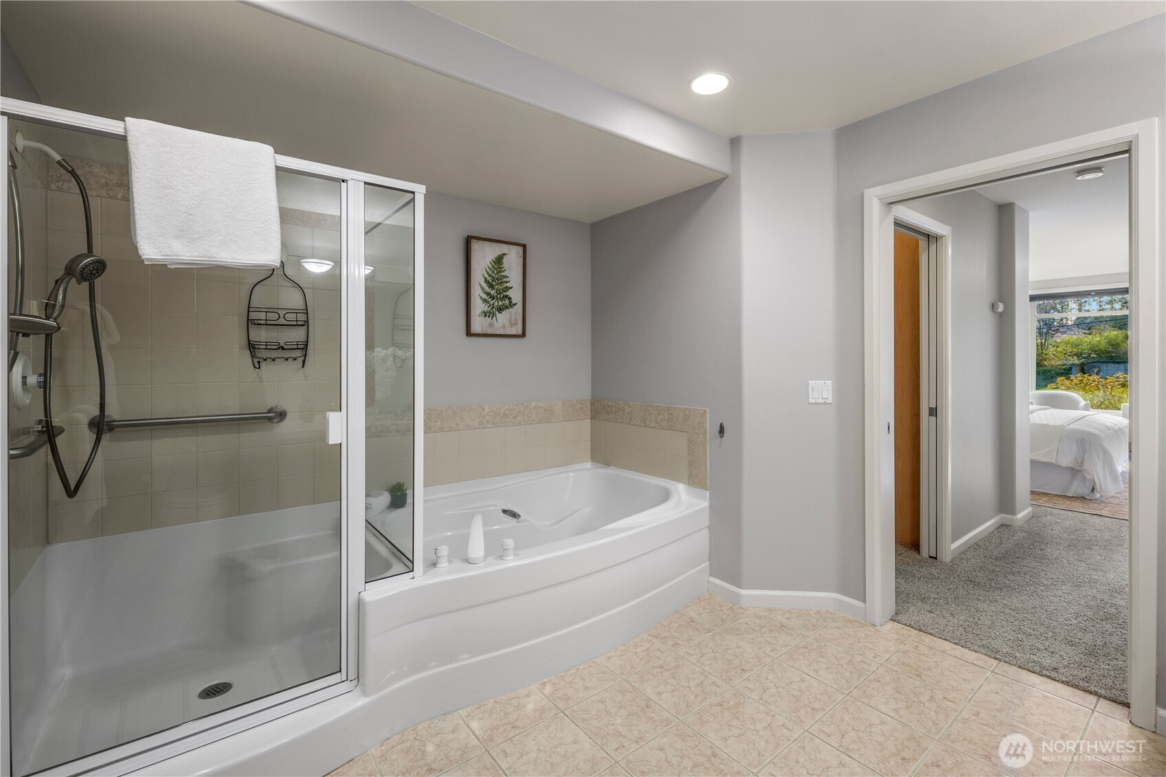 225 4th Avenue #A304, Kirkland, WA 98033