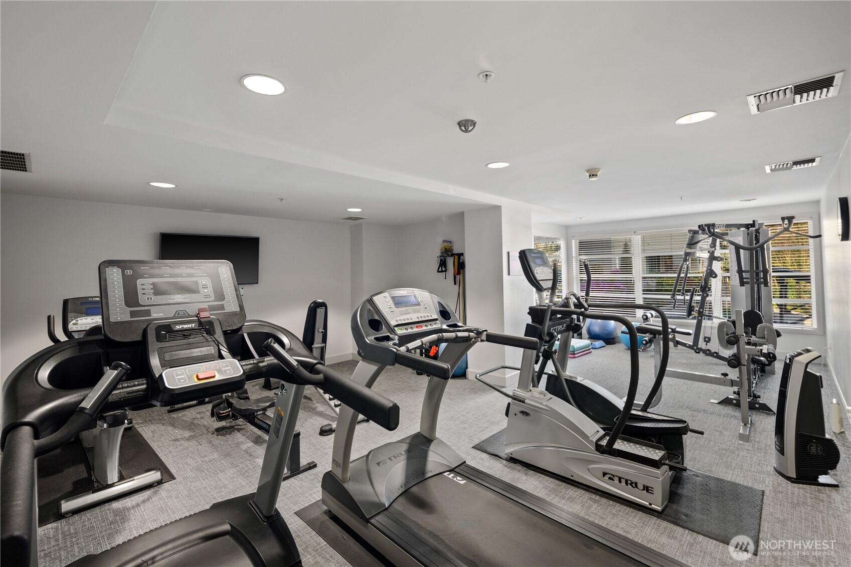 225 4th Avenue #A304, Kirkland, WA 98033