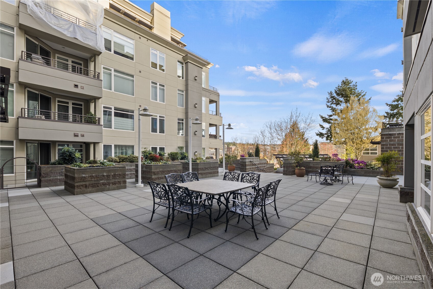 225 4th Avenue #A304, Kirkland, WA 98033