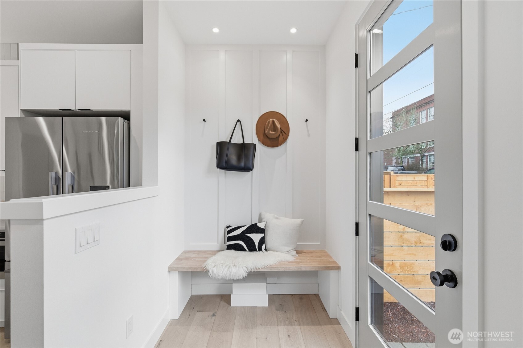 6509 19th Avenue NW, Seattle, WA 98117