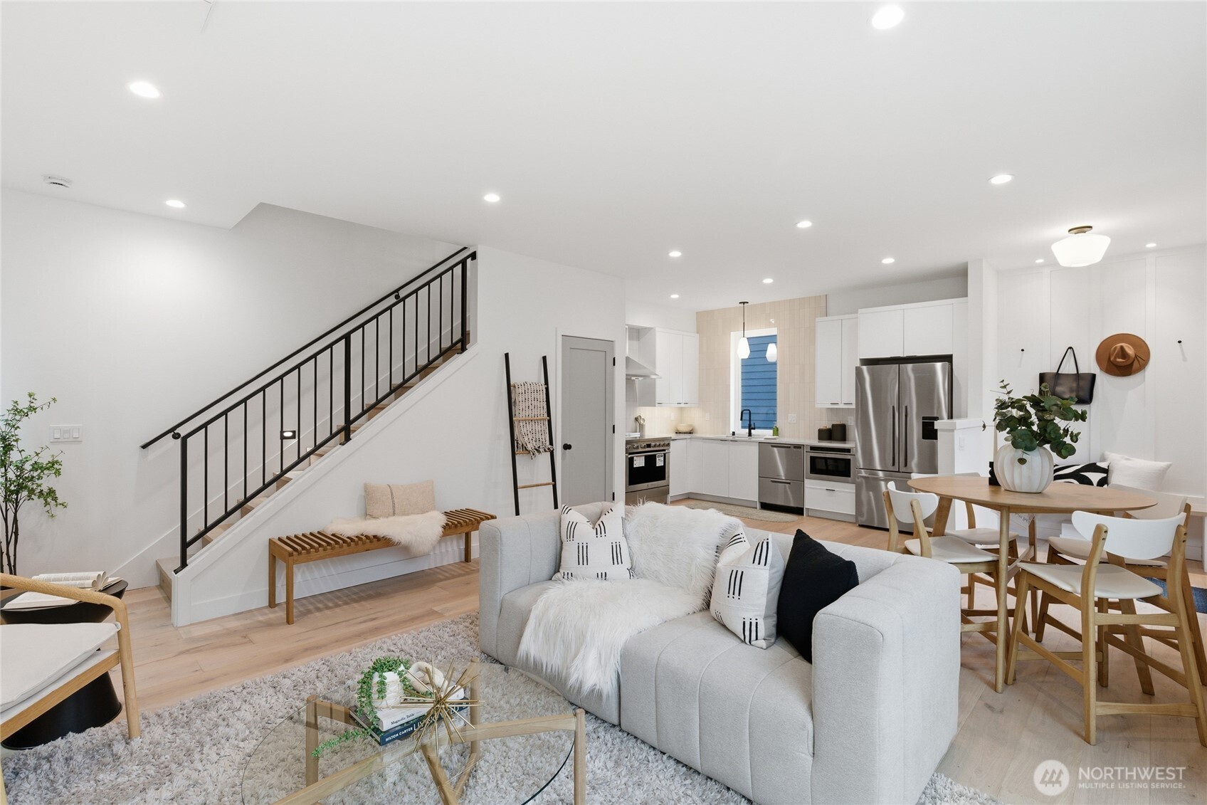 6509 19th Avenue NW, Seattle, WA 98117