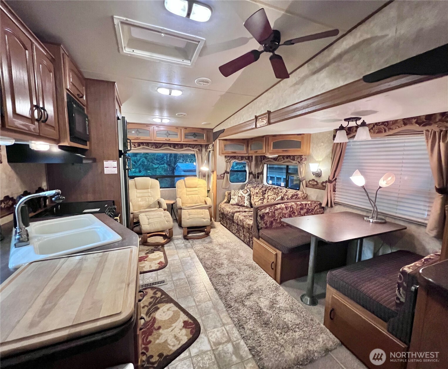 240 Shinn Canyon Drive , Deming, WA 98244