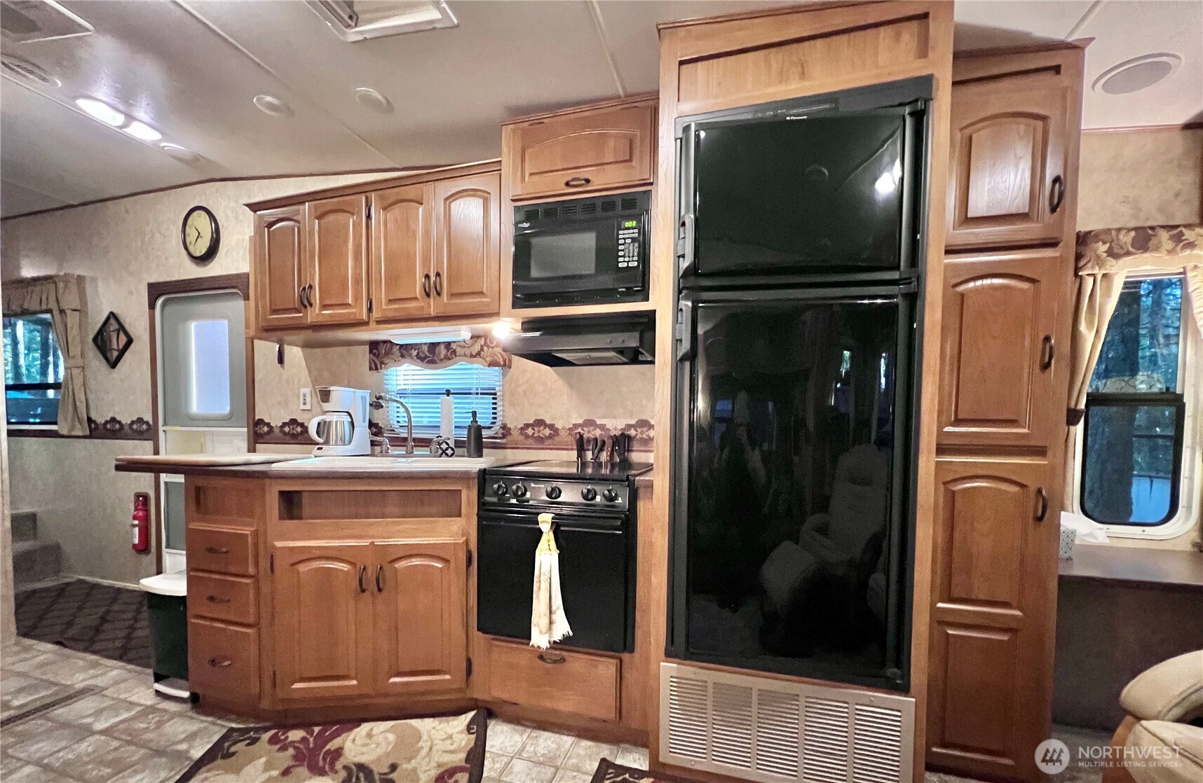 240 Shinn Canyon Drive , Deming, WA 98244