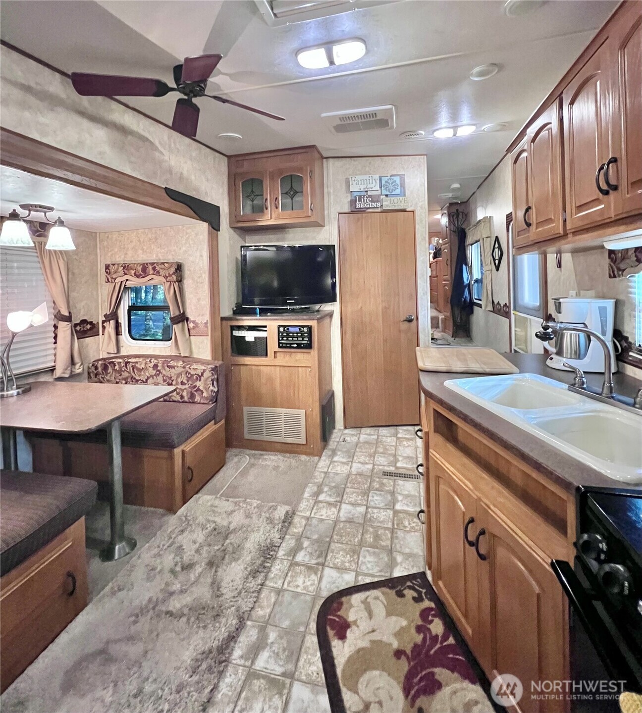 240 Shinn Canyon Drive , Deming, WA 98244