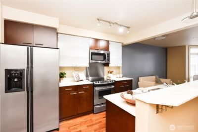 159 Denny Way #402, Seattle, WA 98109 - Photo 4