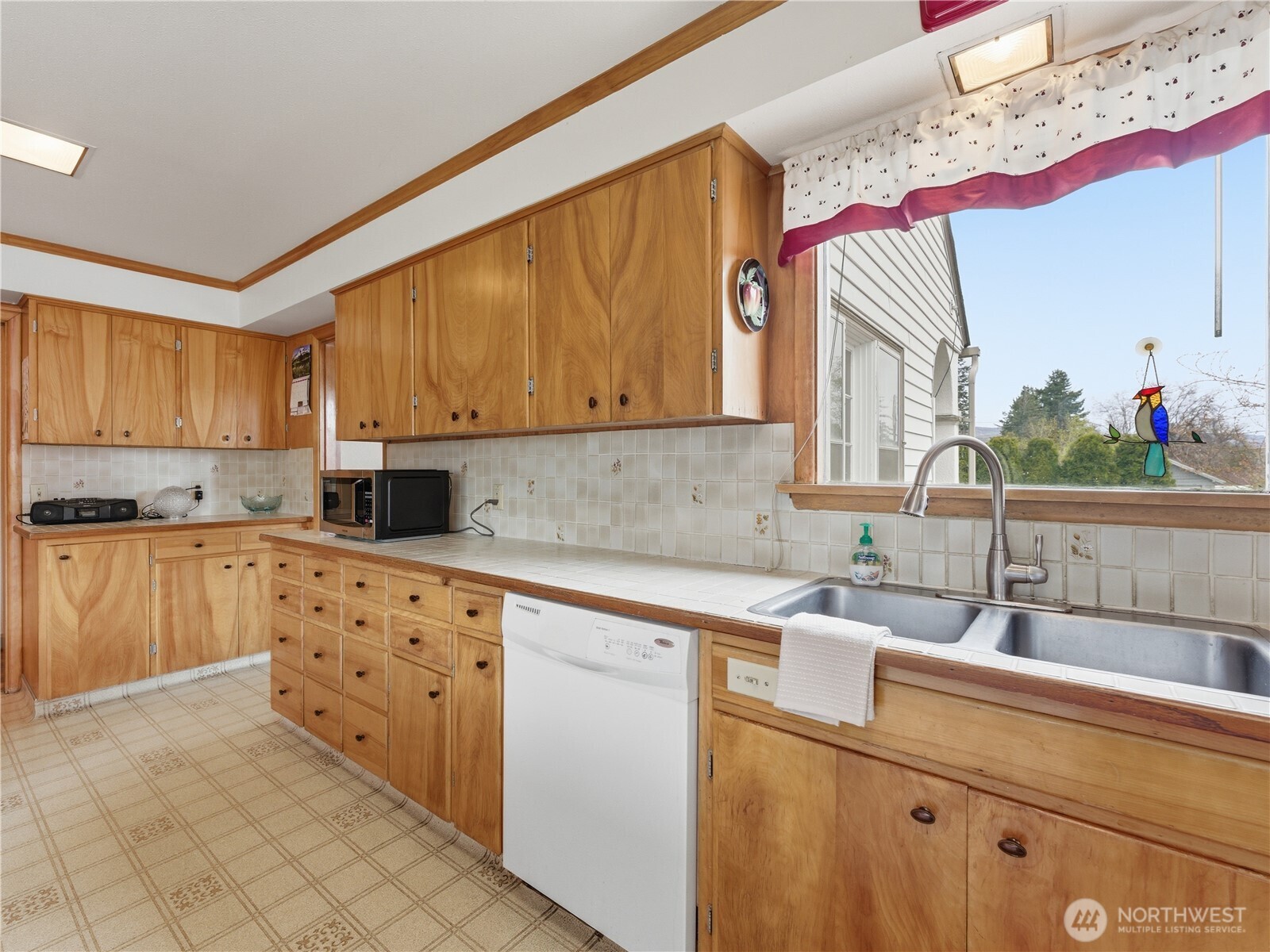 106 N Franklin Avenue , Wenatchee, WA 98801