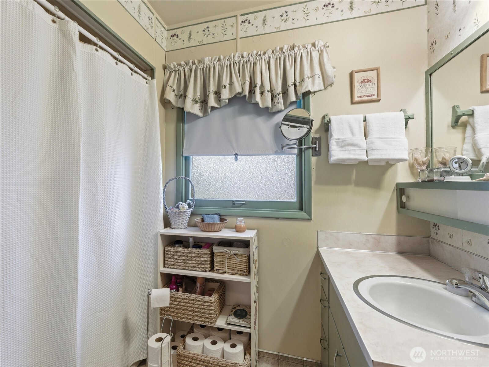 106 N Franklin Avenue , Wenatchee, WA 98801