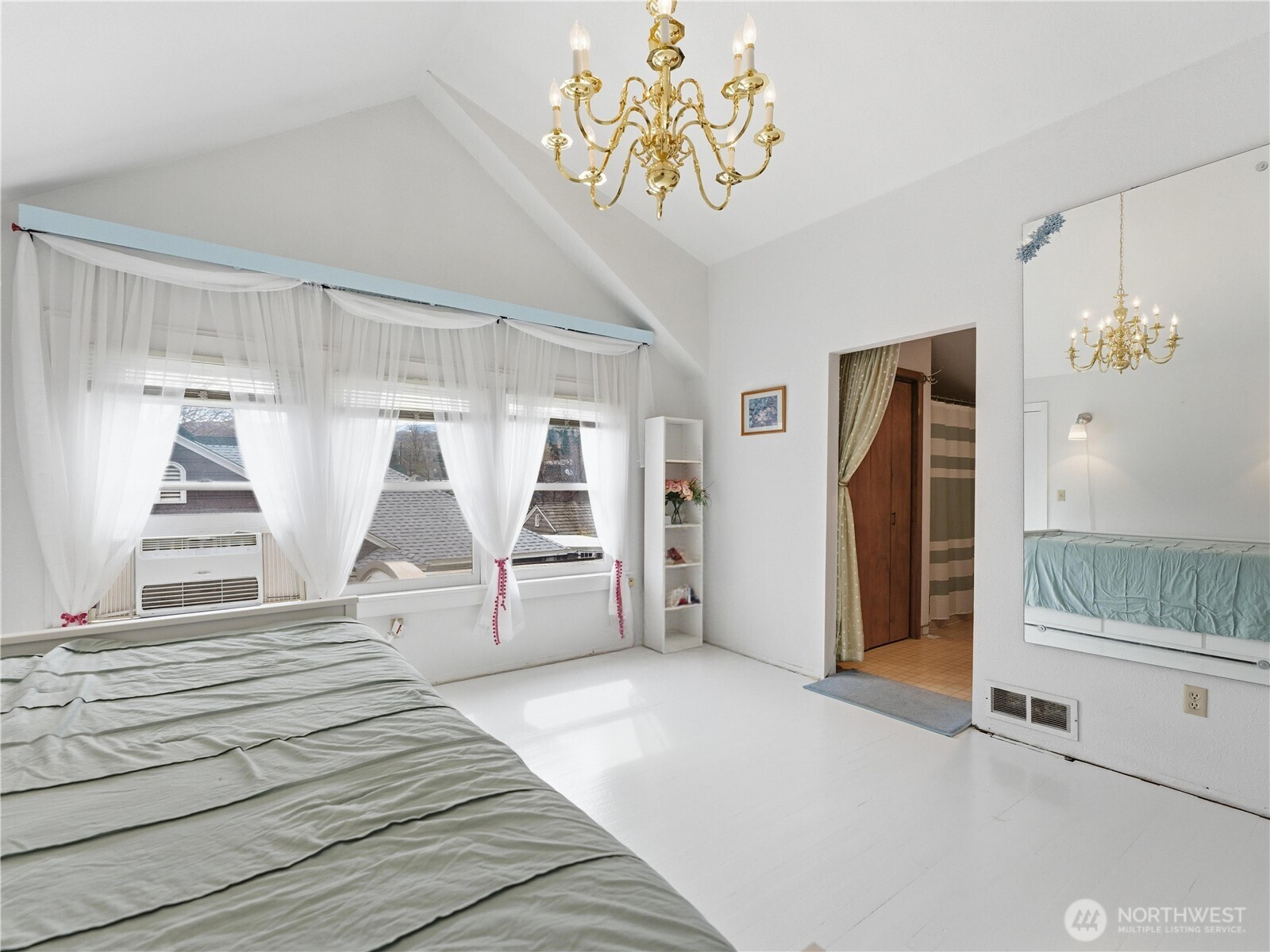 106 N Franklin Avenue , Wenatchee, WA 98801