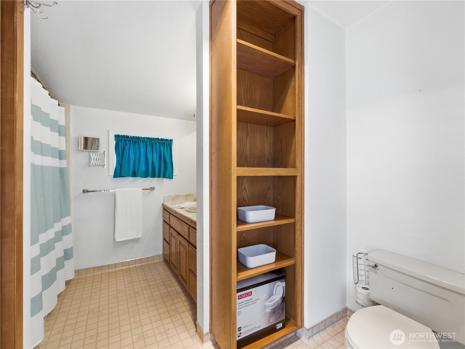 106 N Franklin Avenue , Wenatchee, WA 98801