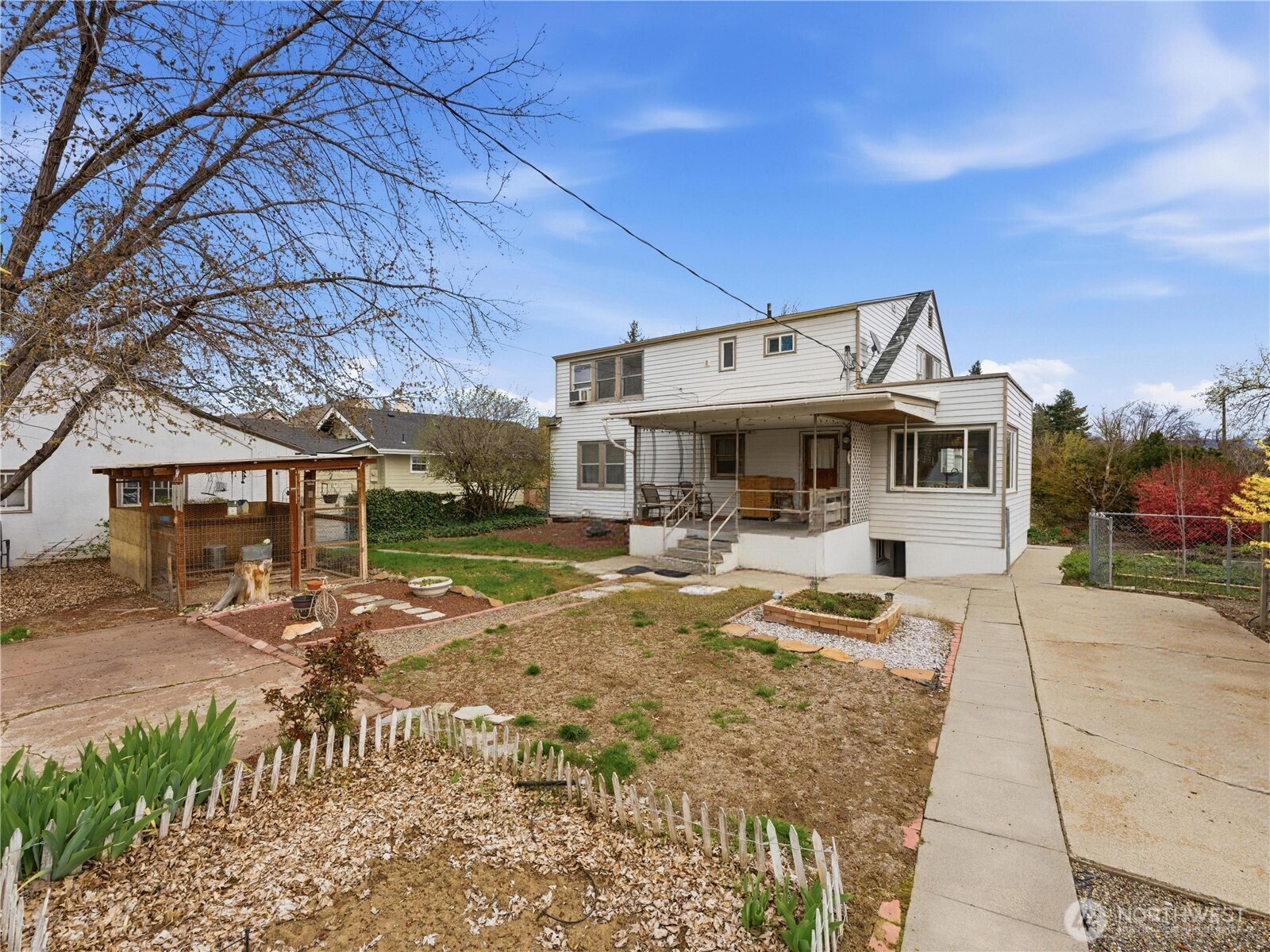 106 N Franklin Avenue , Wenatchee, WA 98801