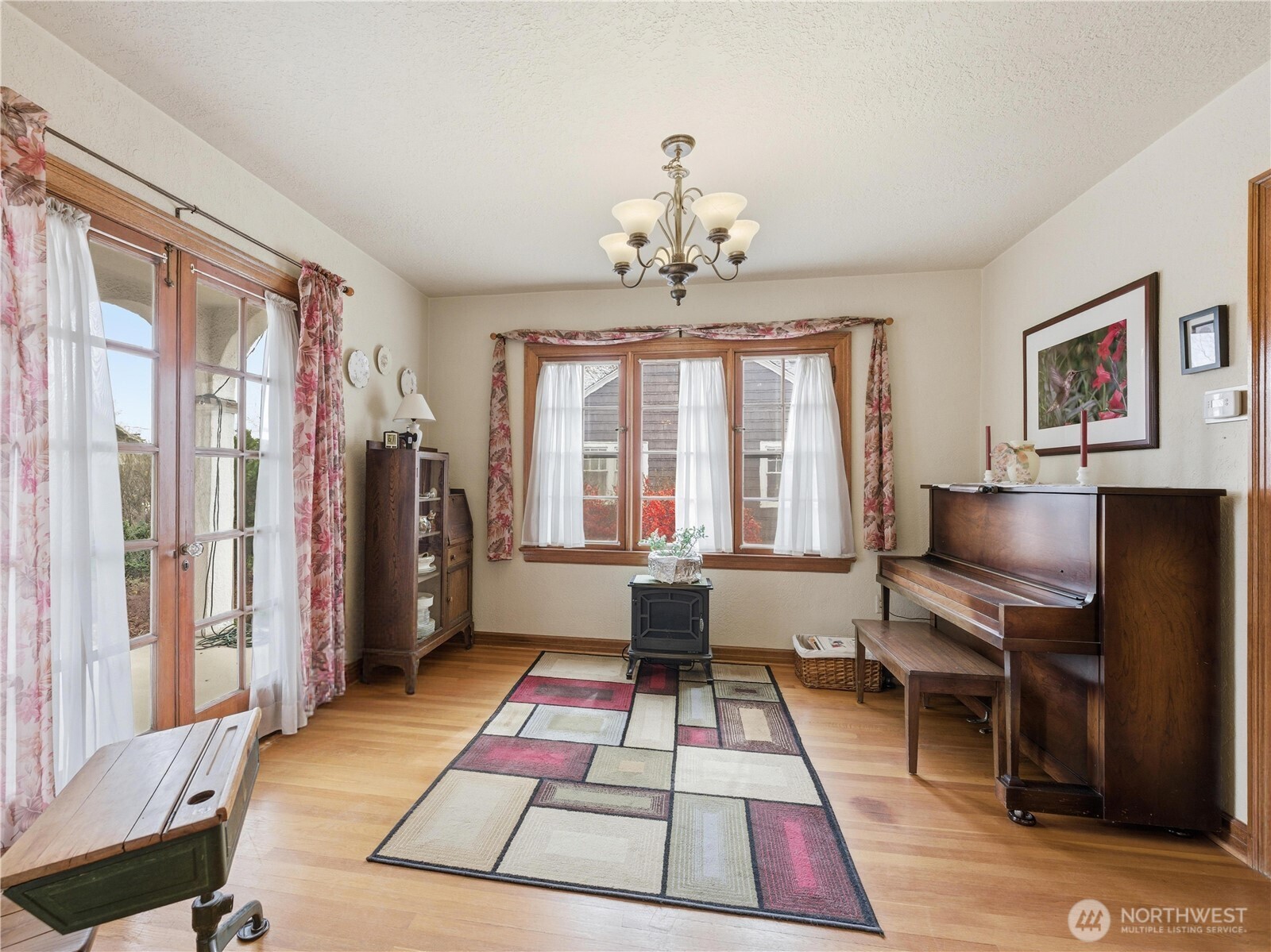 106 N Franklin Avenue , Wenatchee, WA 98801