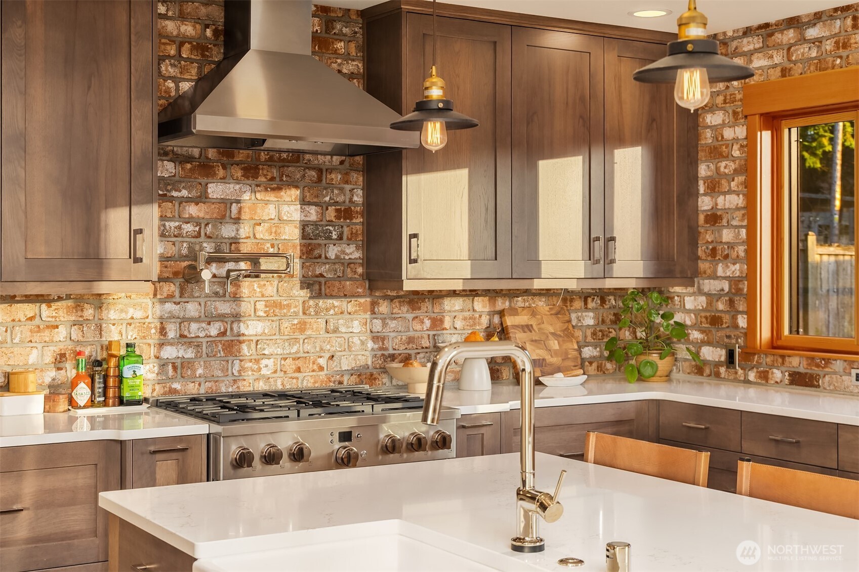 14625 SE 14th Street , Bellevue, WA 98007