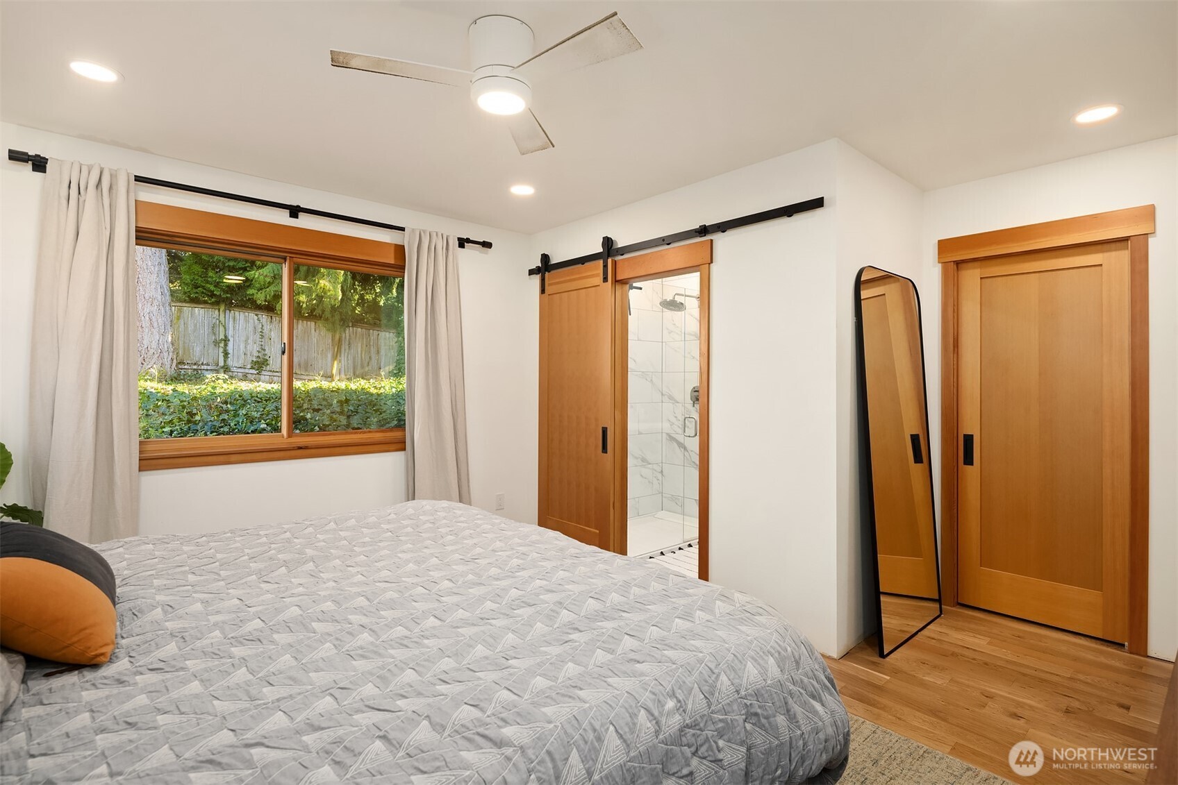 14625 SE 14th Street , Bellevue, WA 98007