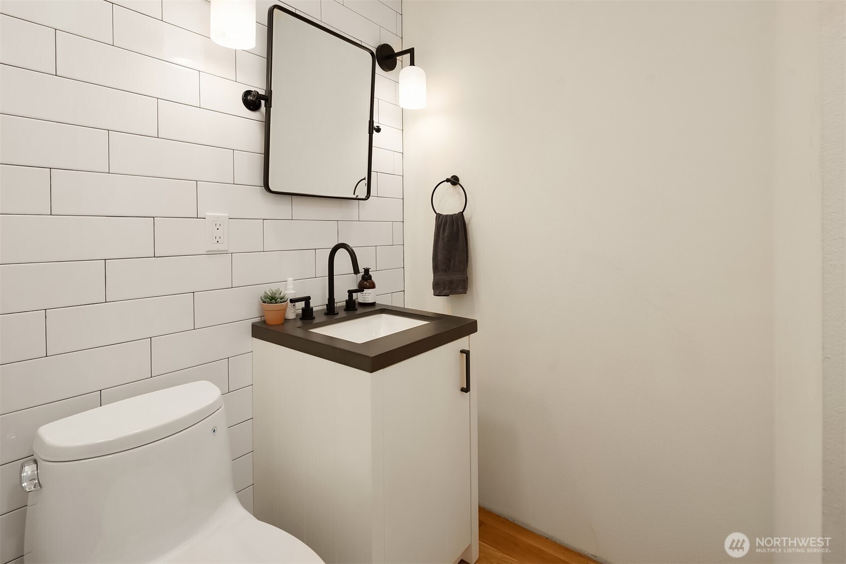 14625 SE 14th Street , Bellevue, WA 98007