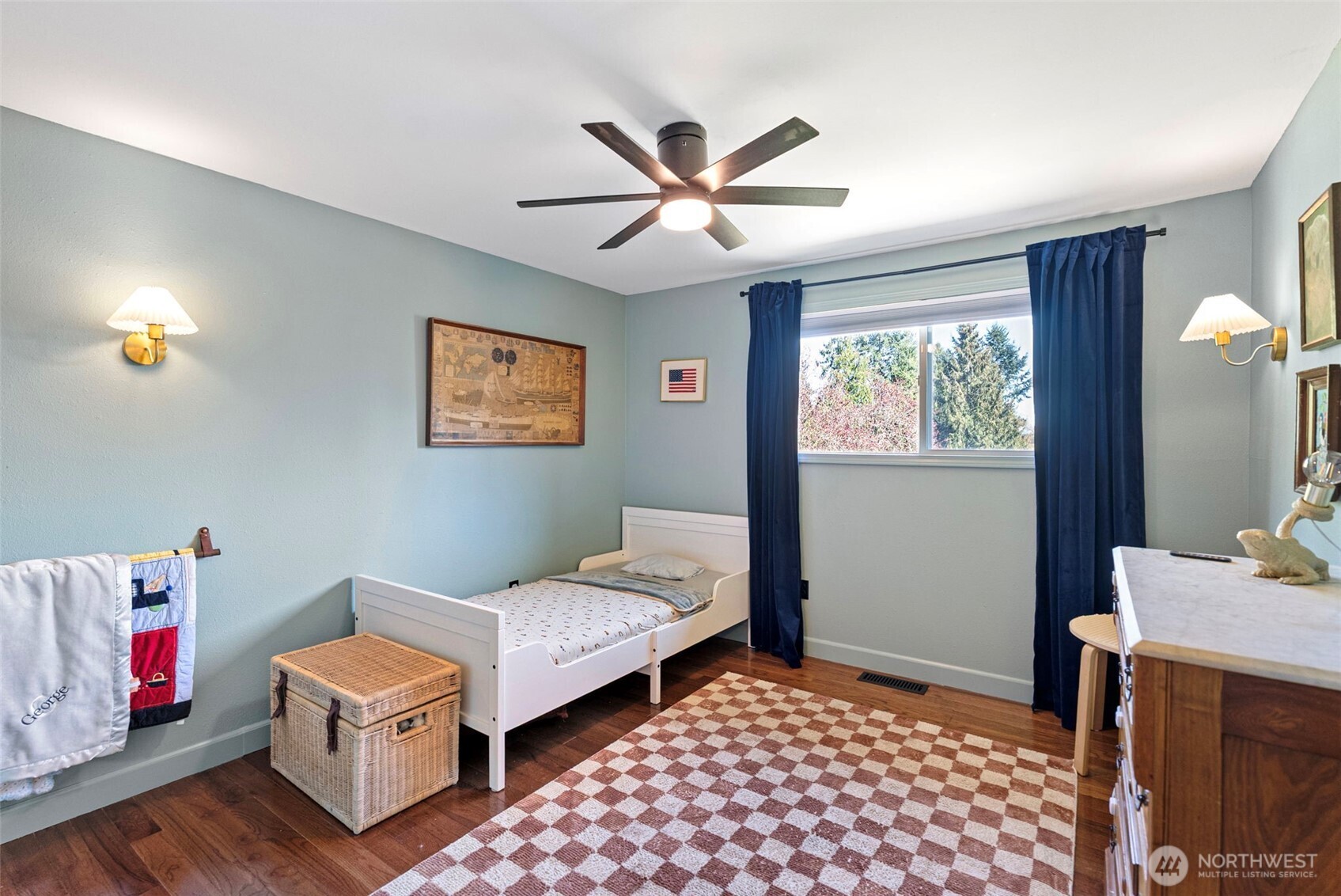 8205 Clearidge Avenue NW, Silverdale, WA 98383