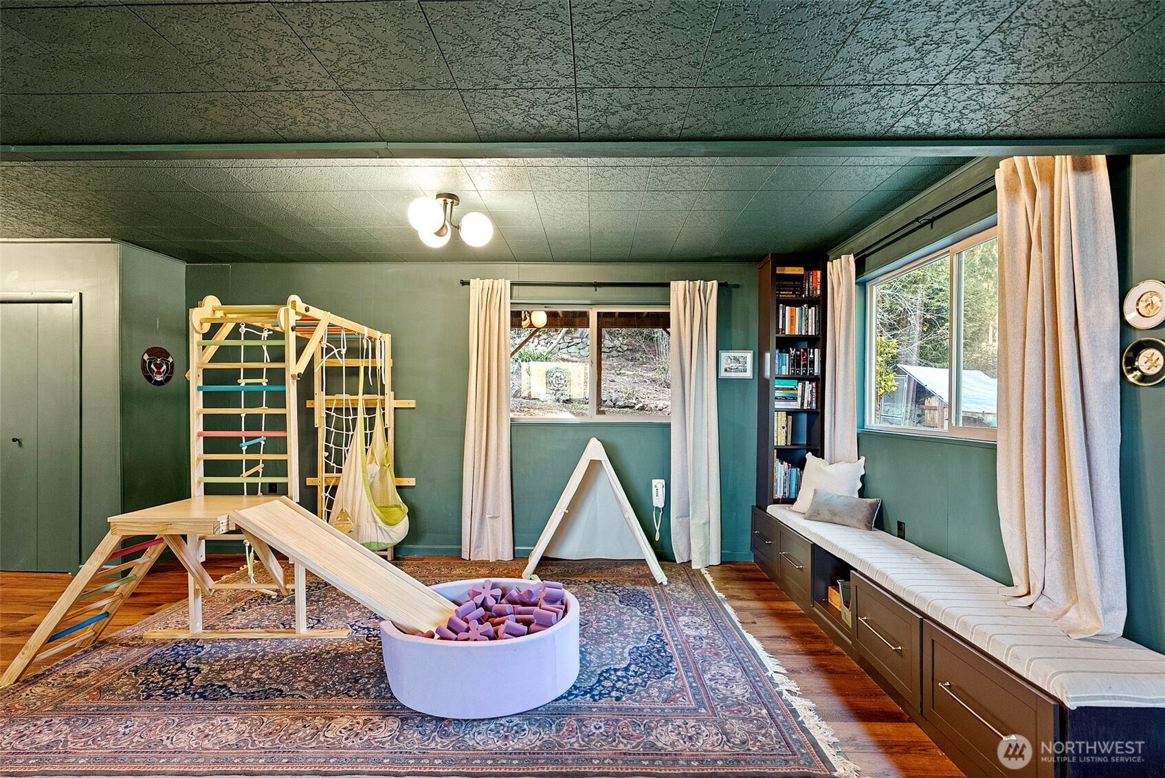 8205 Clearidge Avenue NW, Silverdale, WA 98383