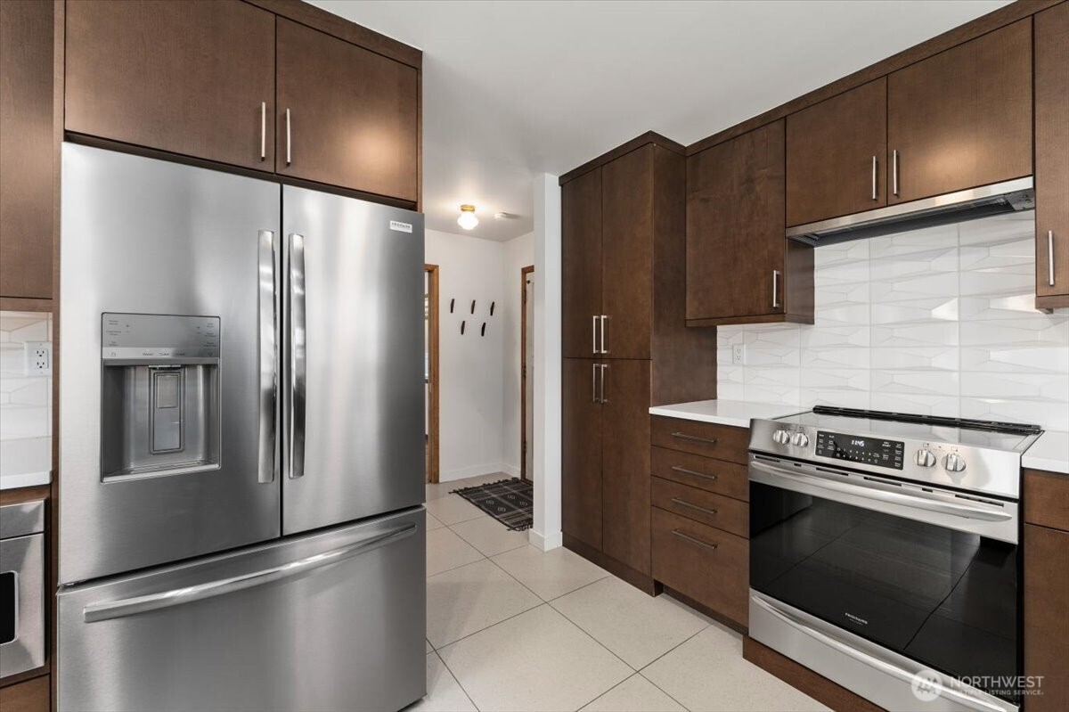 215 Pearl Street , Wenatchee, WA 98801