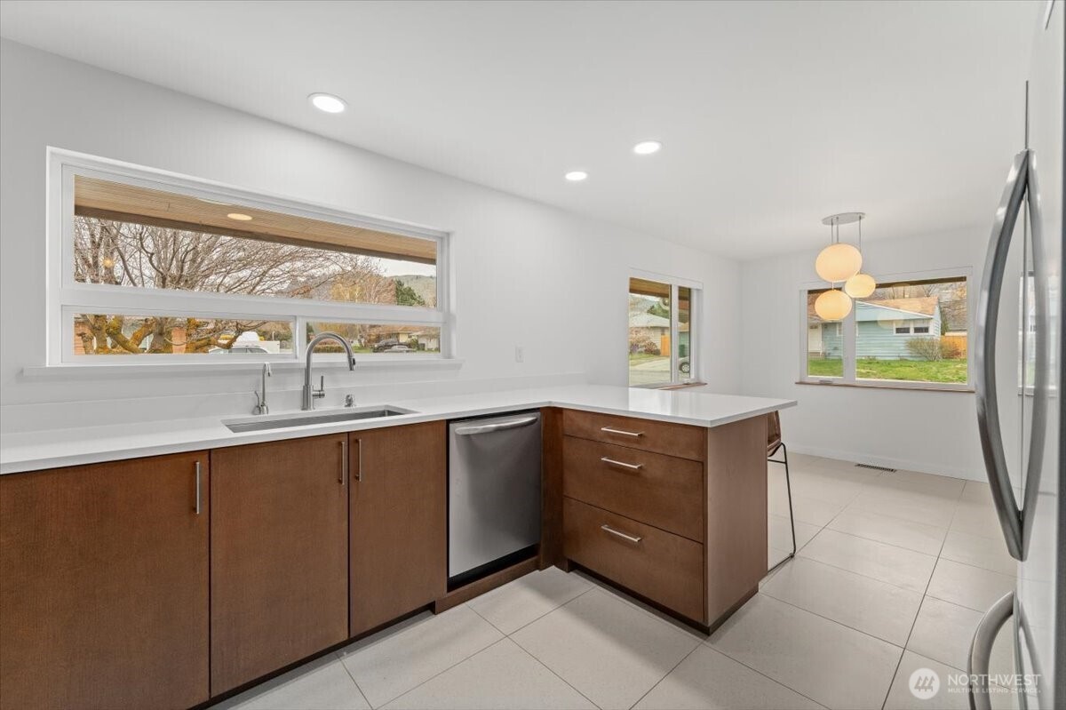 215 Pearl Street , Wenatchee, WA 98801