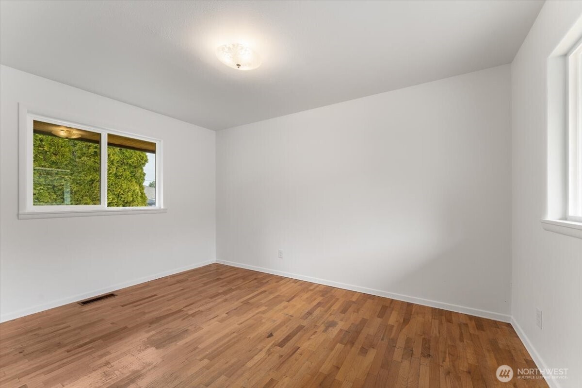 215 Pearl Street , Wenatchee, WA 98801