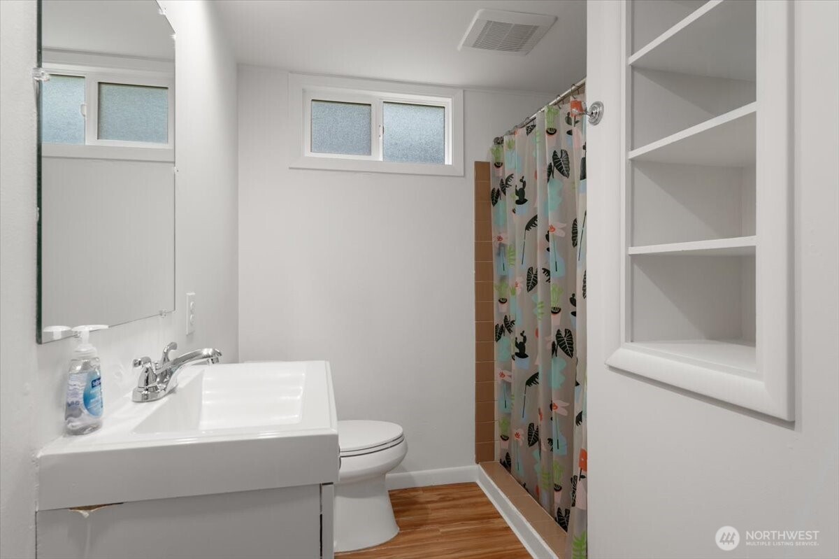 215 Pearl Street , Wenatchee, WA 98801