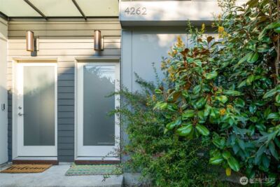 4262 Linden Avenue N, Seattle, WA 98103 - Photo 26