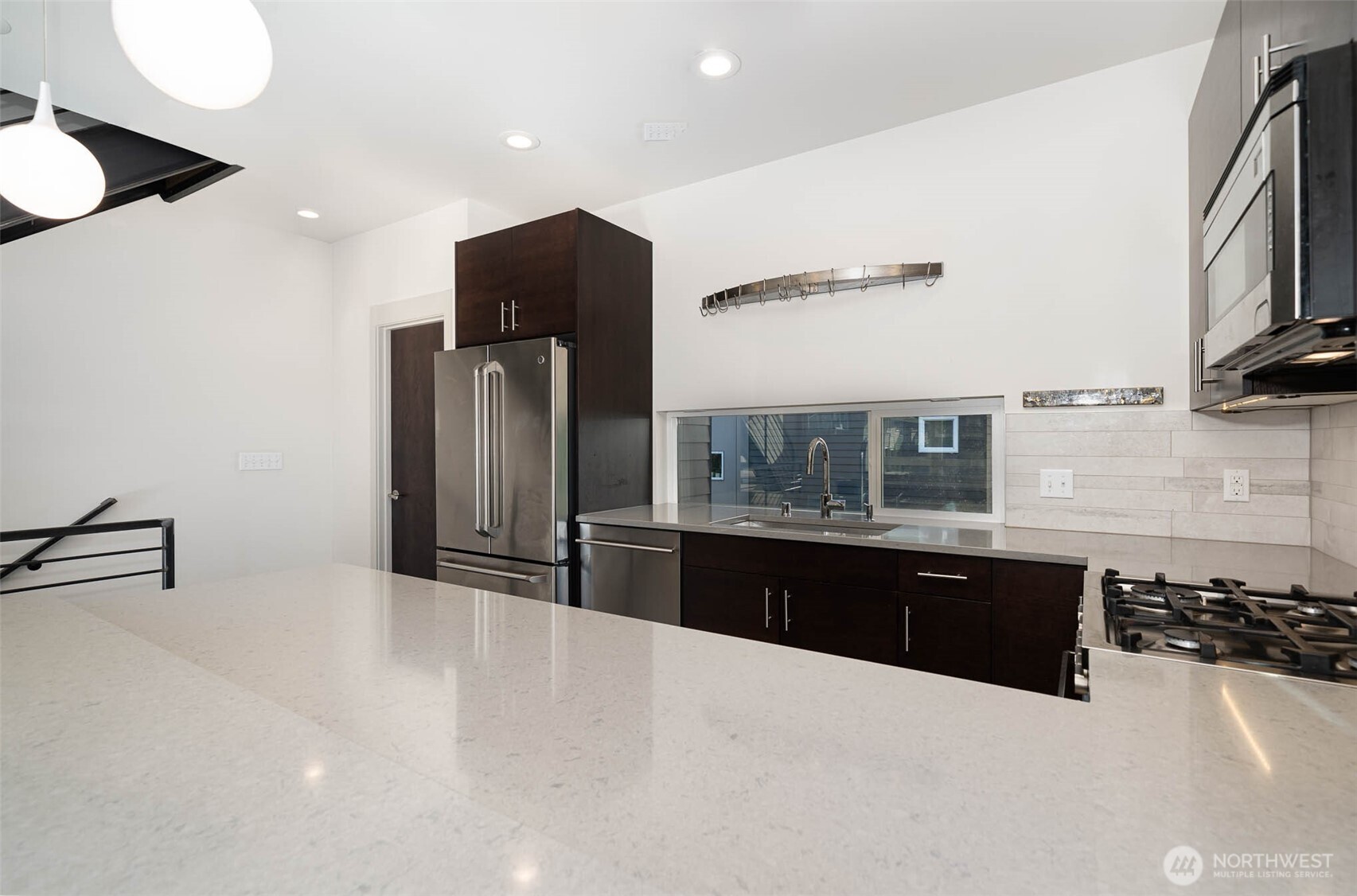 4262 Linden Avenue N, Seattle, WA 98103