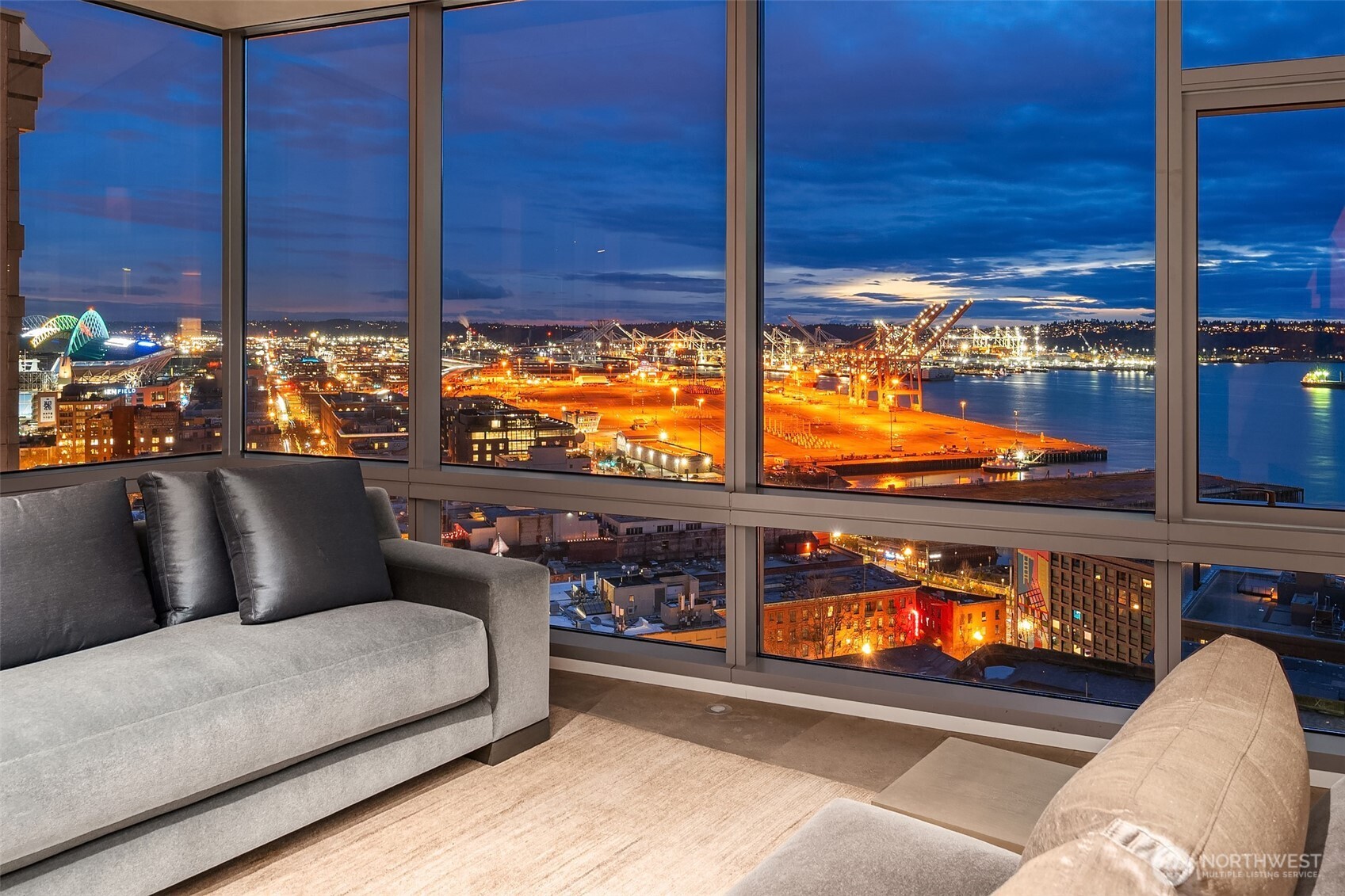 715 2nd Avenue #1501, Seattle, WA 98104