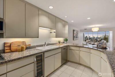 1231 5th Avenue N #302, Seattle, WA 98109 - Photo 14