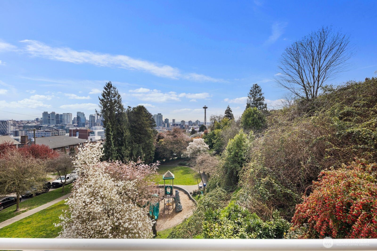 1231 5th Avenue N #302, Seattle, WA 98109