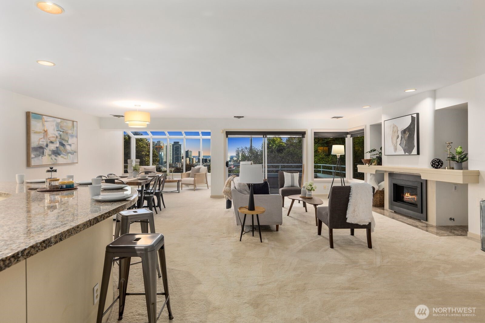 1231 5th Avenue N #302, Seattle, WA 98109