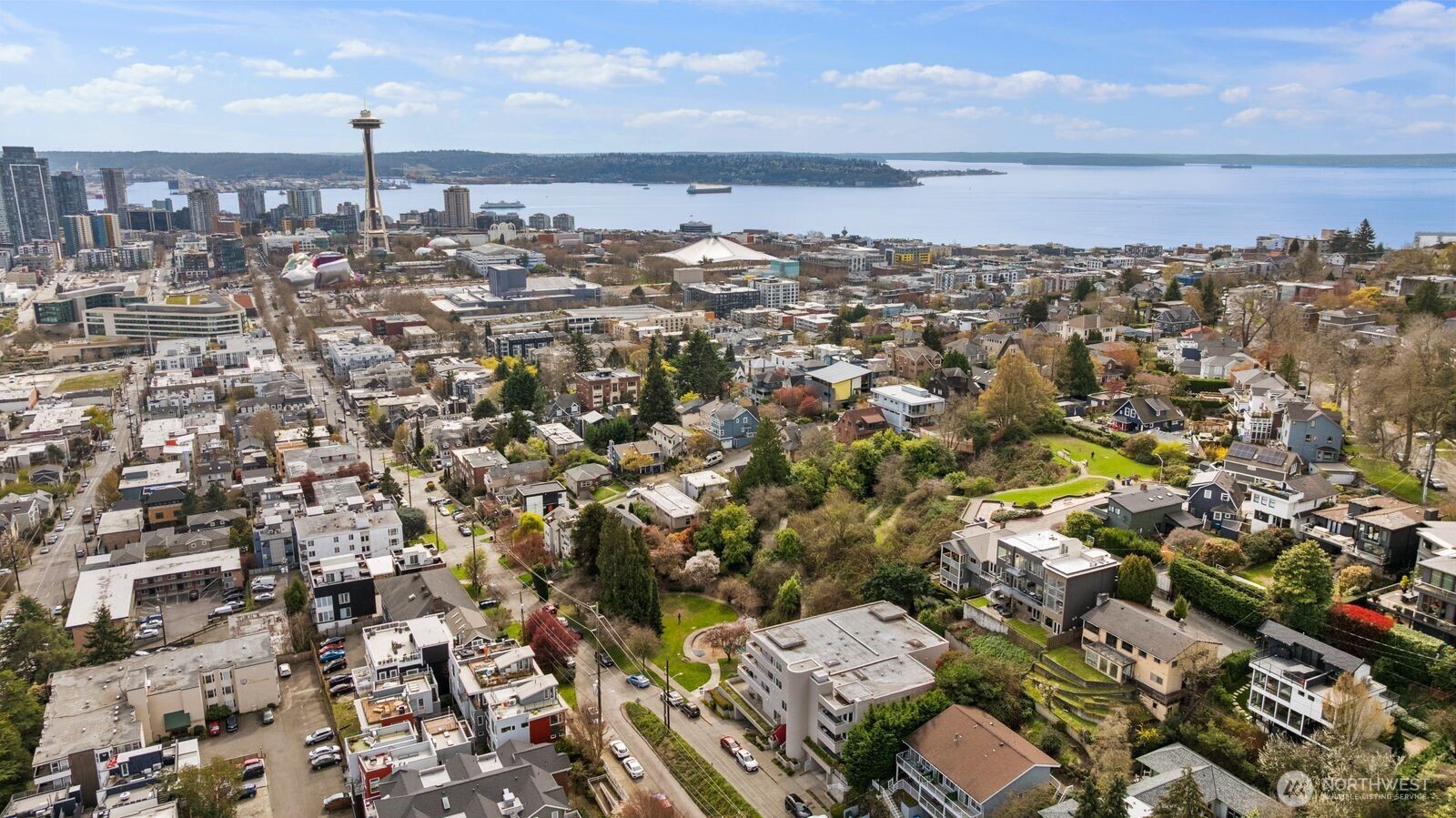 1231 5th Avenue N #302, Seattle, WA 98109