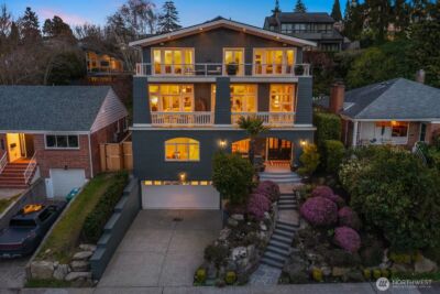 3046 43rd Avenue W, Seattle, WA 98199