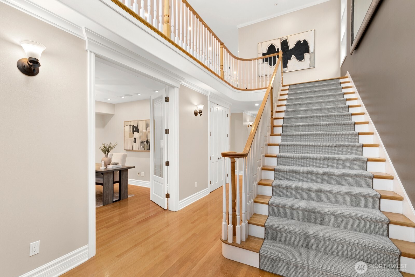 3046 43rd Avenue W, Seattle, WA 98199