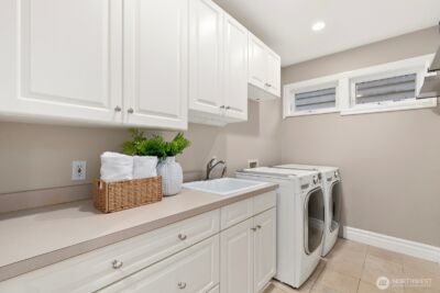 3046 43rd Avenue W, Seattle, WA 98199 - Photo 31