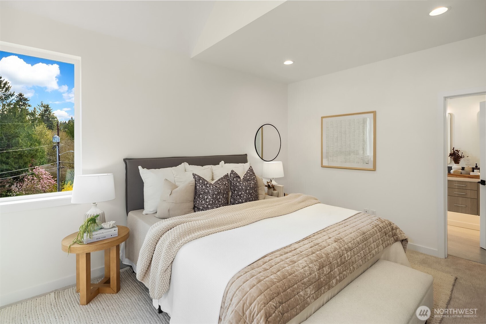 10829 11th Avenue NE, Seattle, WA 98125