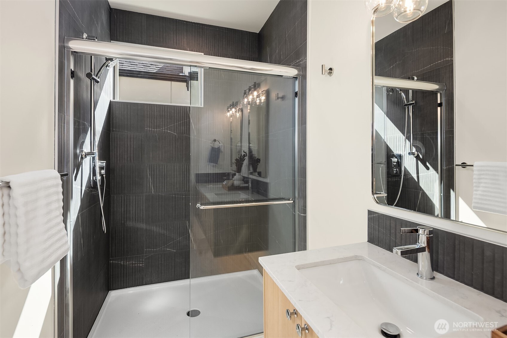 10829 11th Avenue NE, Seattle, WA 98125