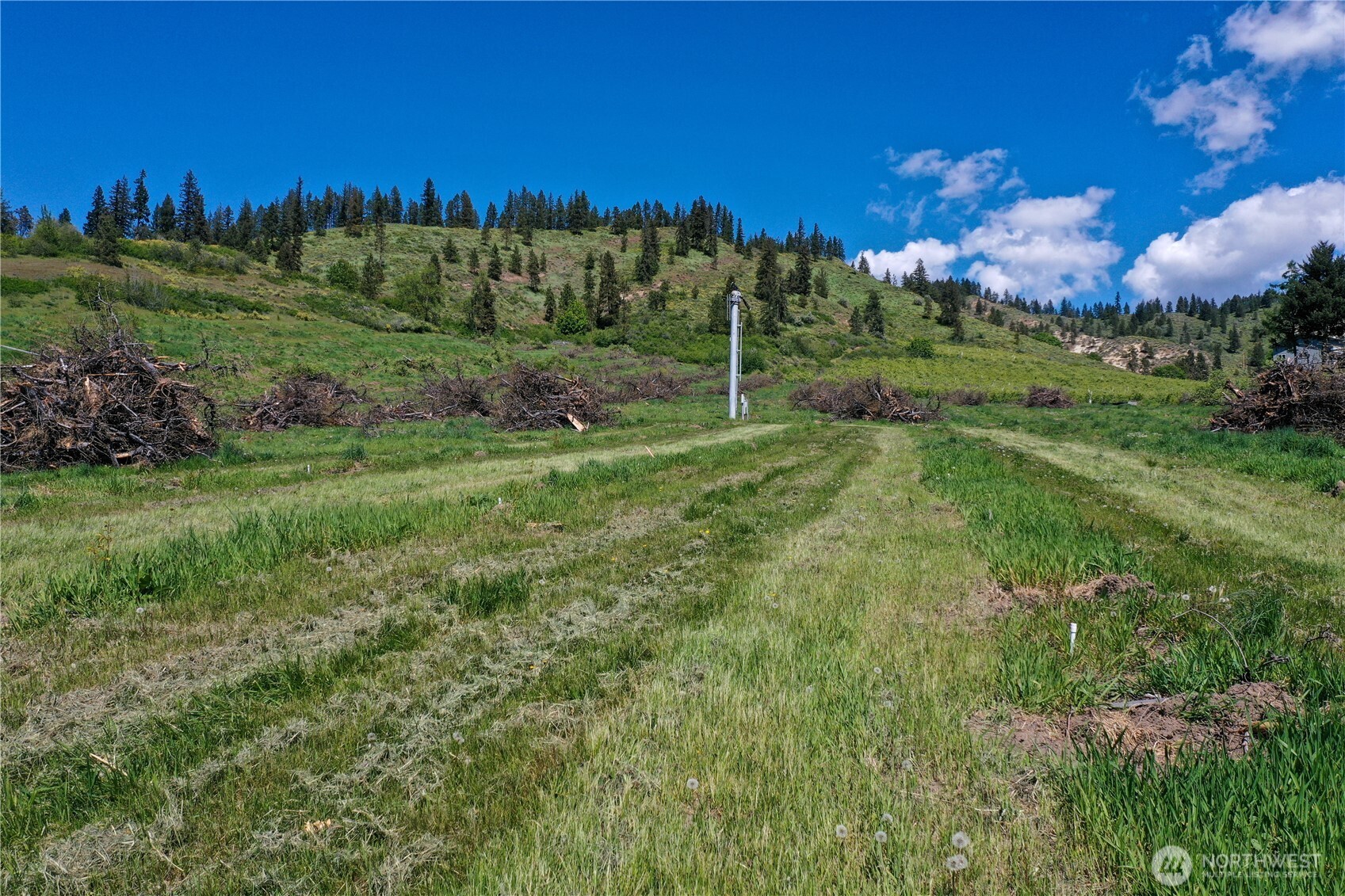 1 Ludwig Hill Rd , Peshastin, WA 98847