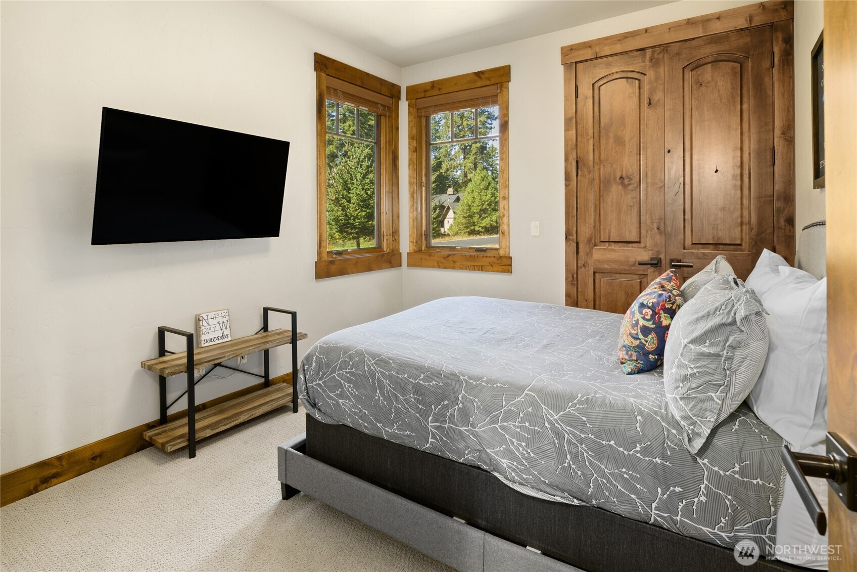 1060 Spragger Way , Cle Elum, WA 98922